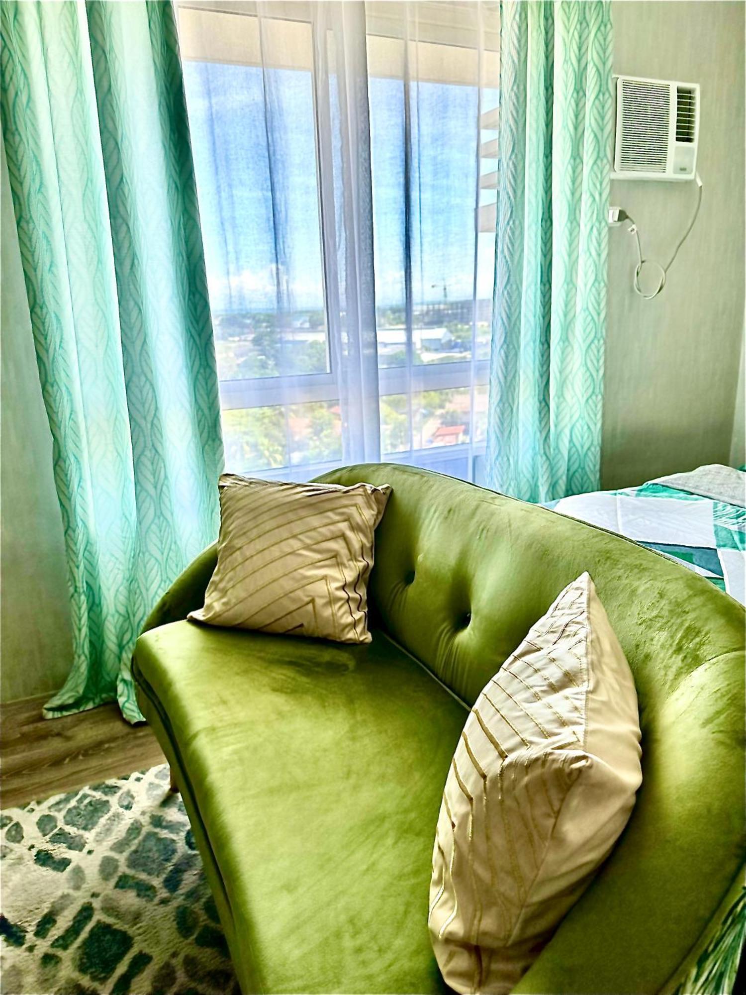Lovely Studio Condominiums At Mesavirre Garden Residences Баколод Экстерьер фото